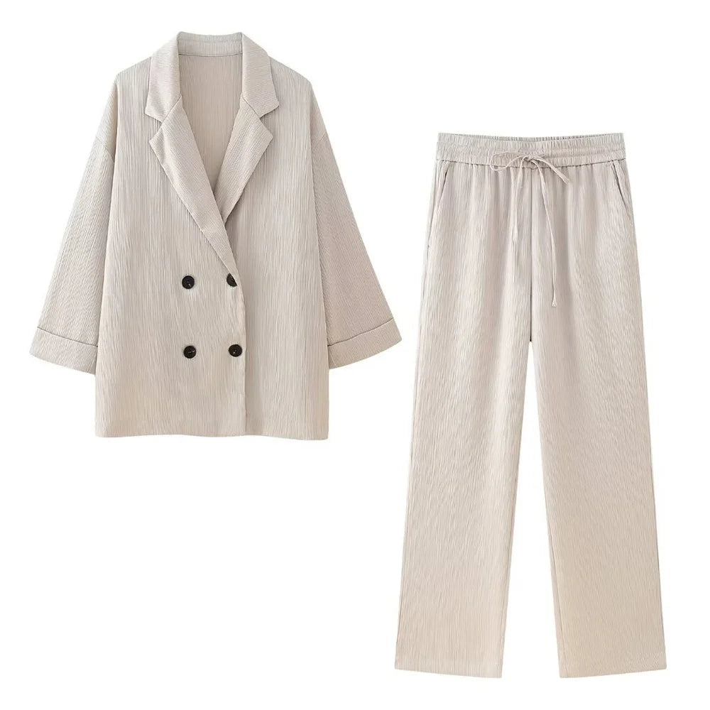 Women’s Double-Breasted Suit – Blazer & Trousers Spring 2024